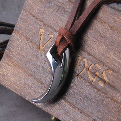 Wolf Claw Necklace - Viking Valor