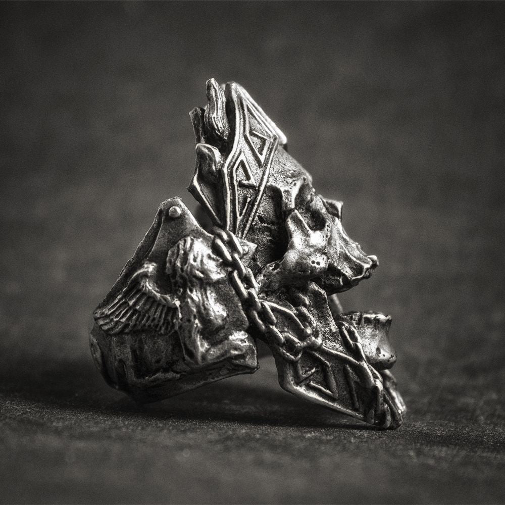 Skull King Ring - Viking Valor