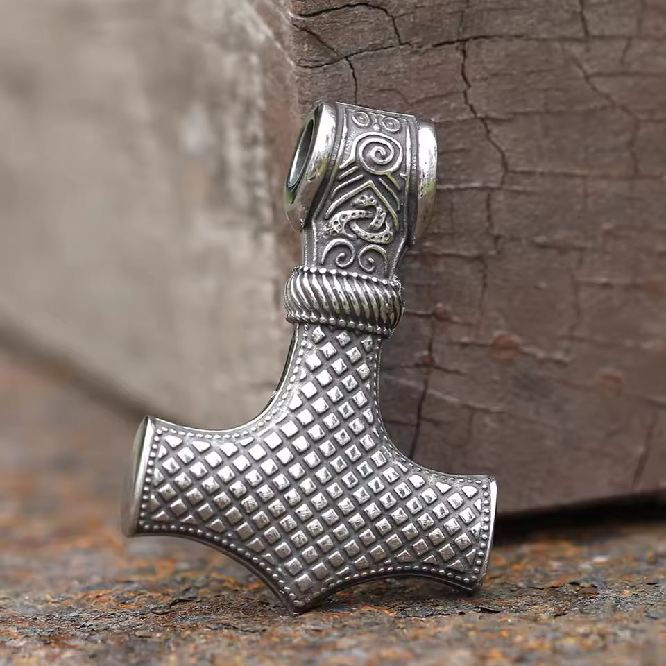 Mjolnir Viking Amulet