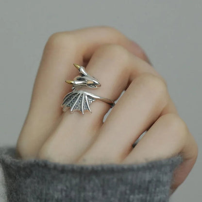 Elegant Dragon Ring